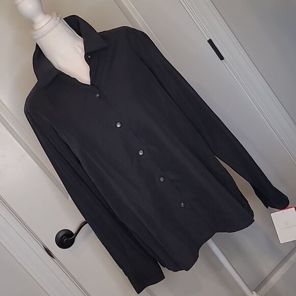 Liz Claiborne Essentials Stain Resistant Navy Button Down Top - Picture 1 of 12